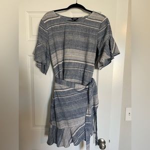 Express large wrap dress linen blue white stripes short flared bottom sleeves